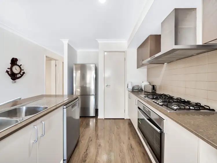 Second view of Homely house listing, 20 Kosciuszko Circuit, Clyde VIC 3978