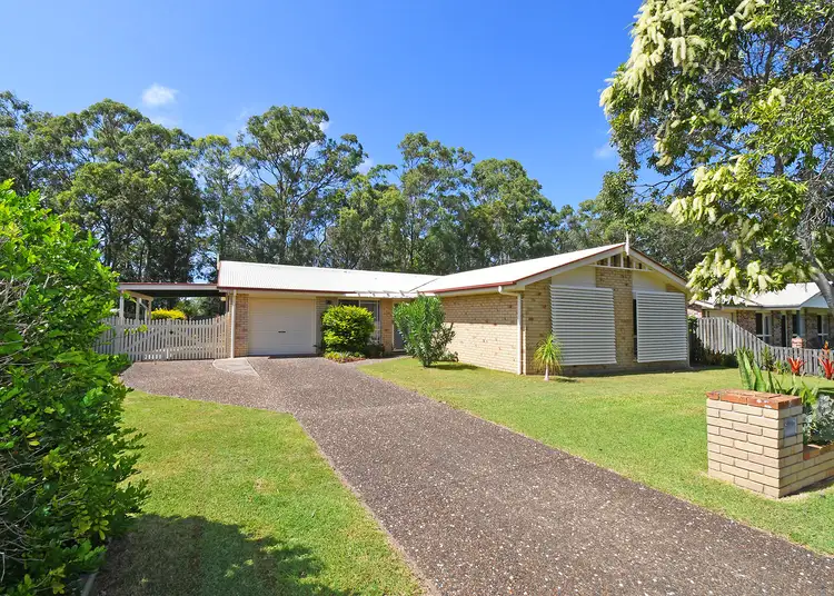 6 Earls Court, Point Vernon QLD 4655