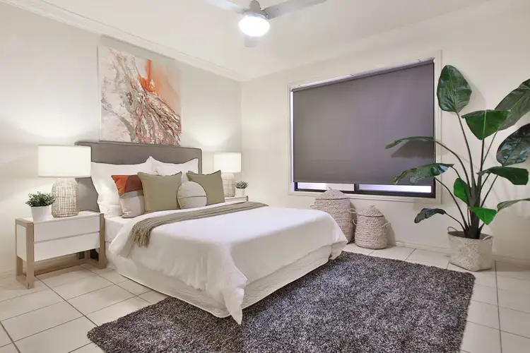8 Rundle Street, Forest Lake QLD 4078