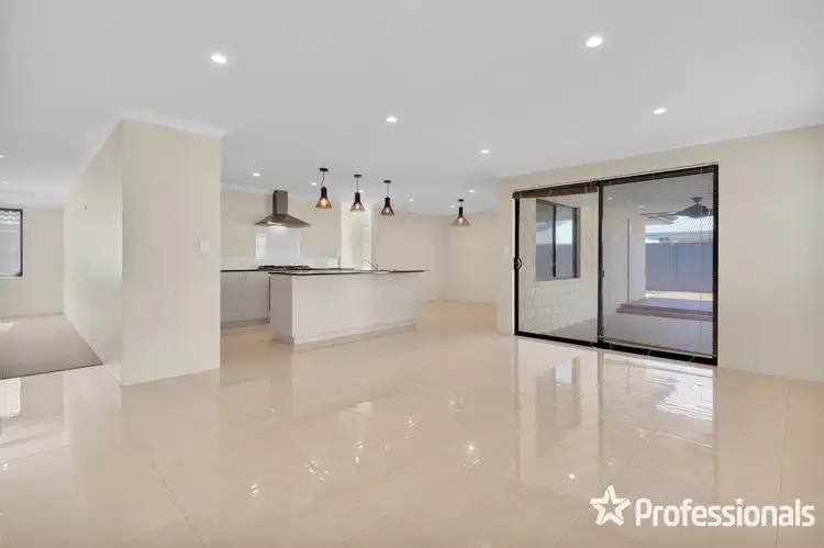 Main view of Homely house listing, 5 Esmerelda Rise, Baldivis WA 6171