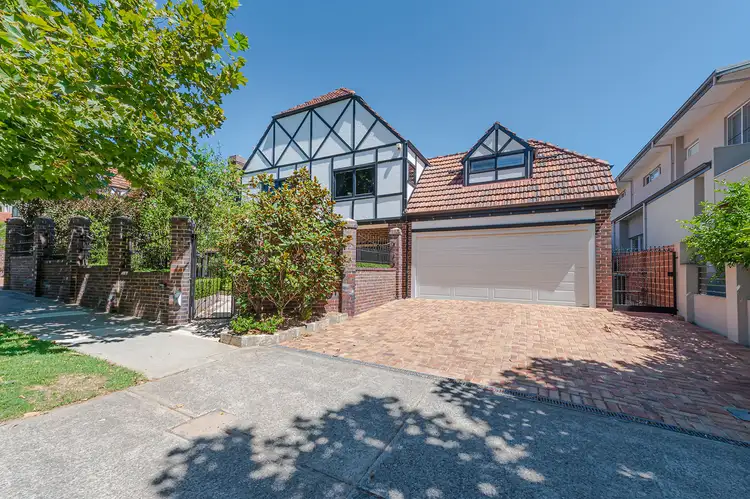 1/15 Karoo St, South Perth WA 6151