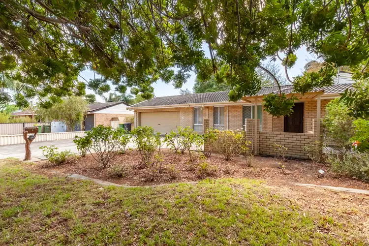 10 Sherwood Court, Armadale WA 6112