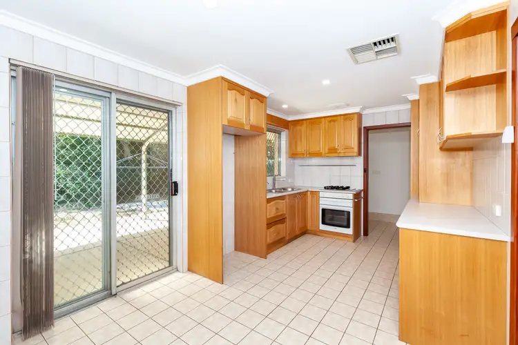 Sixth view of Homely house listing, 10 Sherwood Court, Armadale WA 6112