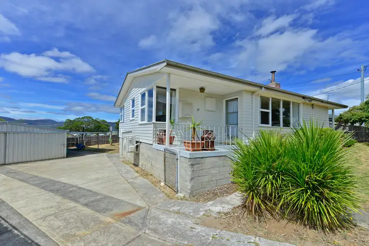 11 Narelle Place, Claremont TAS 7011
