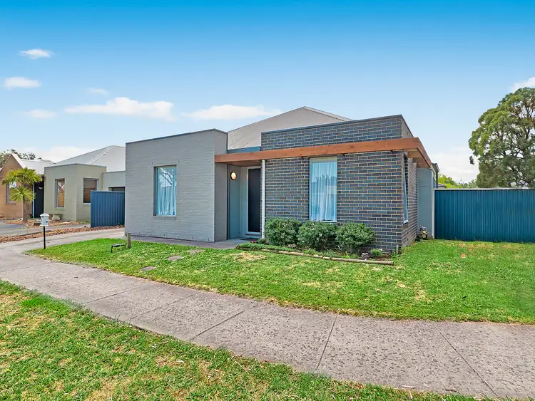 Second view of Homely house listing, 7 Paperbark Drive, Pakenham VIC 3810