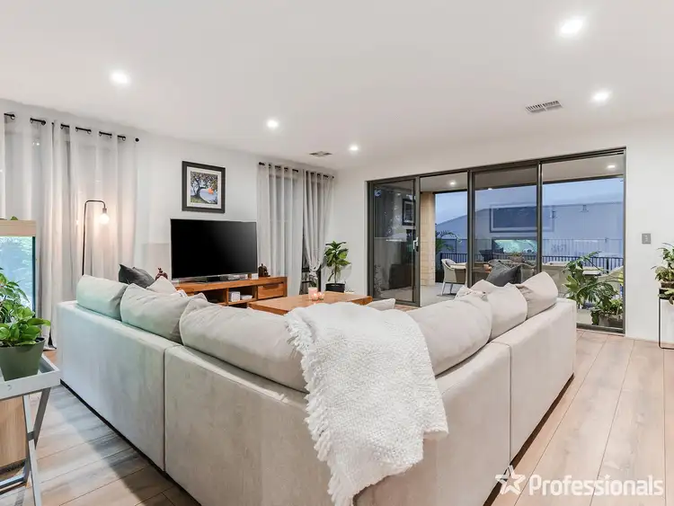 Fourth view of Homely house listing, 18 White Hart Lane, Baldivis WA 6171