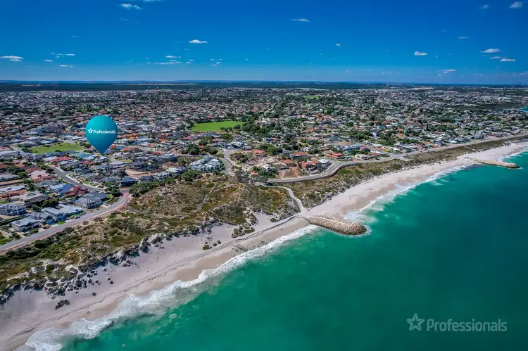 Fourth view of Homely house listing, 5 Durban Way, Quinns Rocks WA 6030