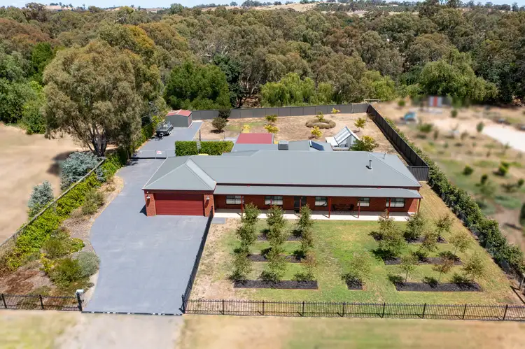 100 Livingstone Street, Avenel VIC 3664