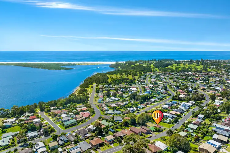 50 Bondi Steet, Tuross Head NSW 2537