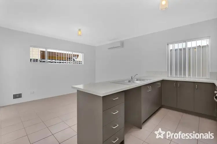 Fourth view of Homely house listing, 8/22 Malting Court, Canning Vale WA 6155