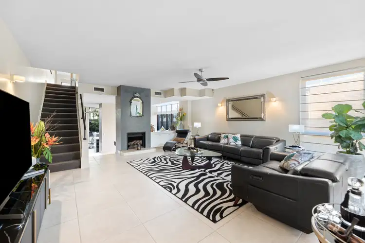 Fourth view of Homely semi-detached listing, 3B Saint Kilda Avenue, Broadbeach QLD 4218