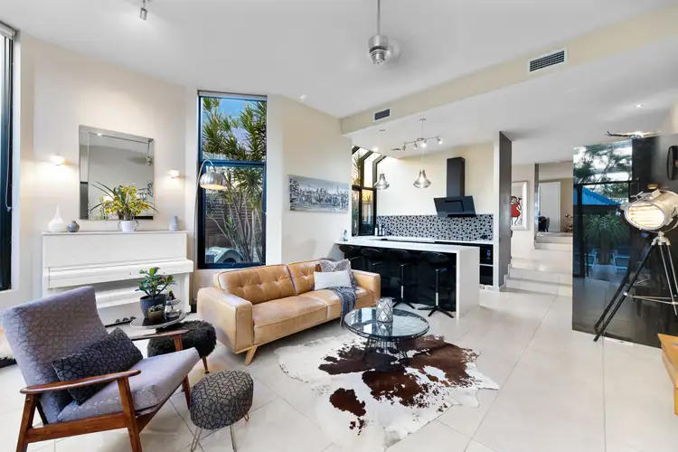 Sixth view of Homely semi-detached listing, 3B Saint Kilda Avenue, Broadbeach QLD 4218