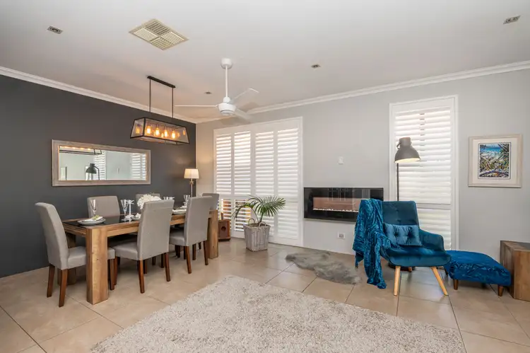 Fifth view of Homely house listing, 6 Rosette Place, Piara Waters WA 6112