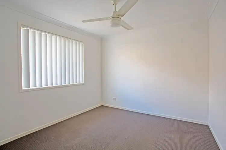 Second view of Homely house listing, 8 Bowerbird Crescent, Dakabin QLD 4503