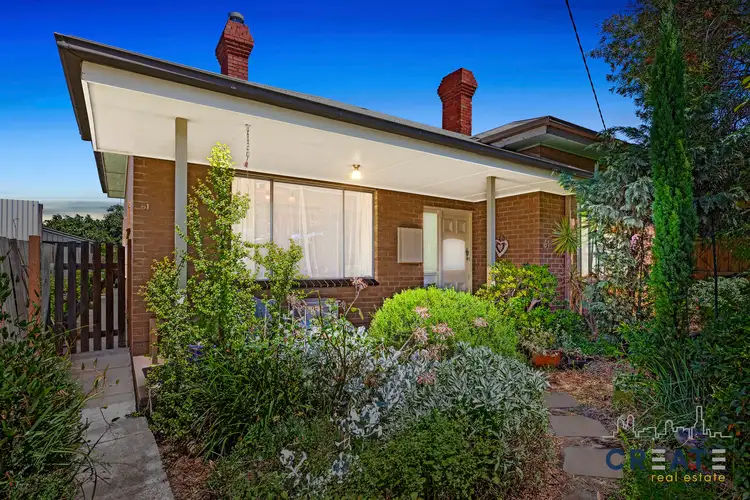 61 Blackshaws Road, Newport VIC 3015