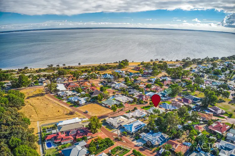 11 Lapwing Road, Coodanup WA 6210