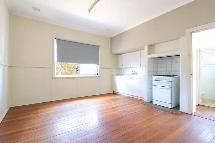 Fifth view of Homely house listing, 10 Enfield Tce, Northam WA 6401