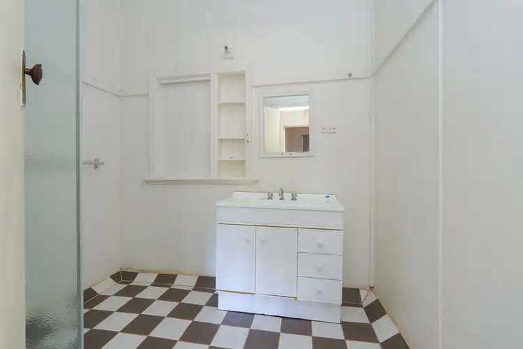 Seventh view of Homely house listing, 10 Enfield Tce, Northam WA 6401