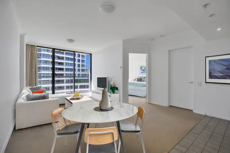 1806/3 Herbert Street