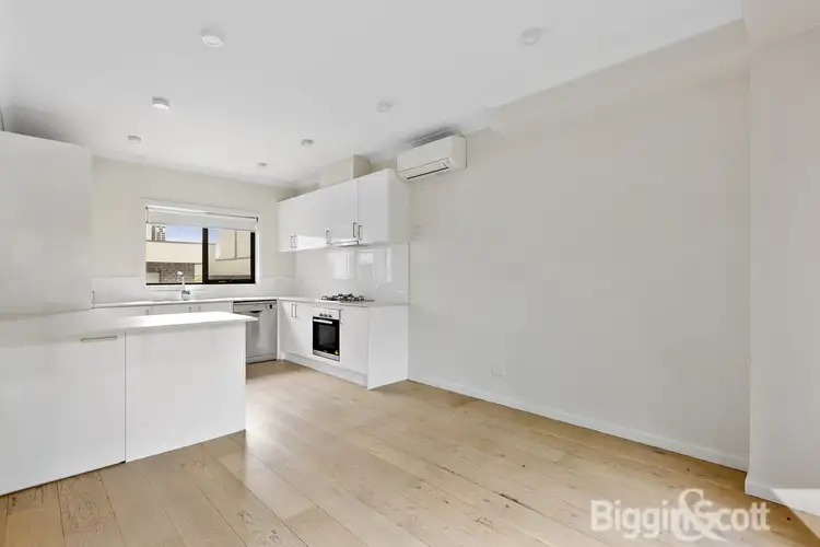 Fifth view of Homely townhouse listing, 9/13-17 Forster Road, Mount Waverley VIC 3149