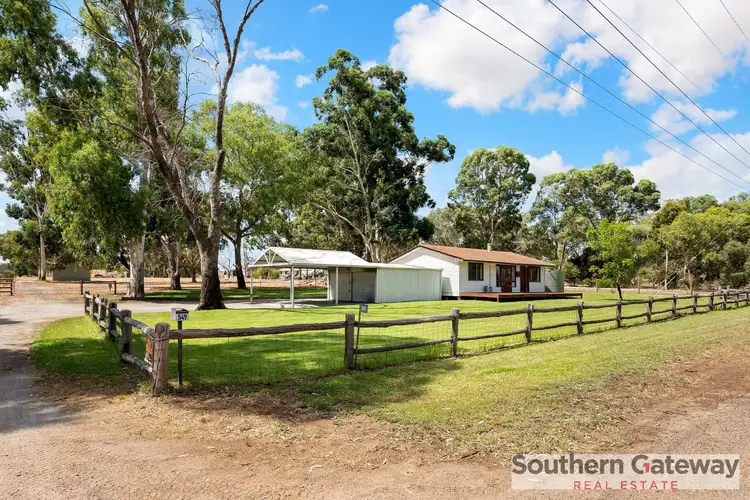 549 Orton Road, Oakford WA 6121