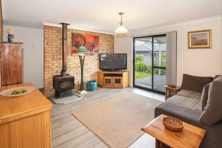 3/11 Melville Court, Geographe WA 6280