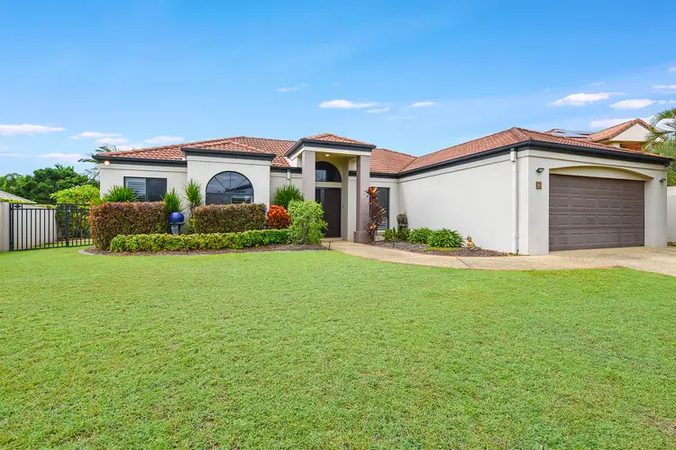 7 Bernard Court, Arundel QLD 4214
