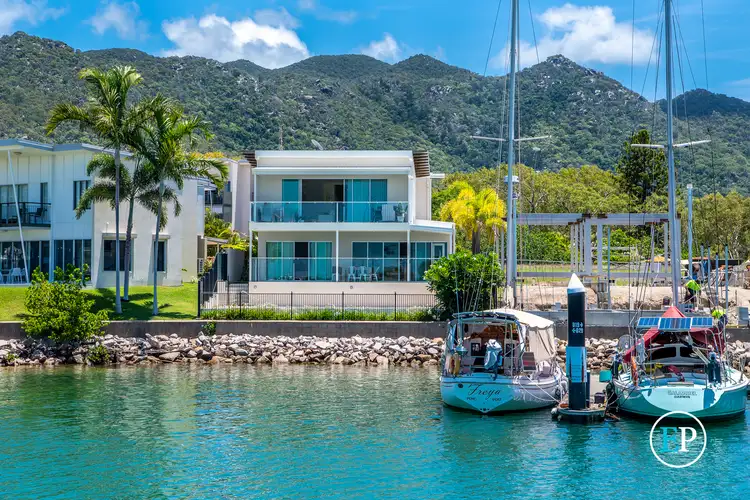 1/12 Terrace Place, Nelly Bay QLD 4819