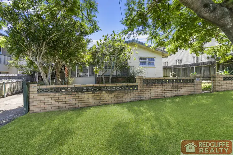 2 Vernon Street, Clontarf QLD 4019