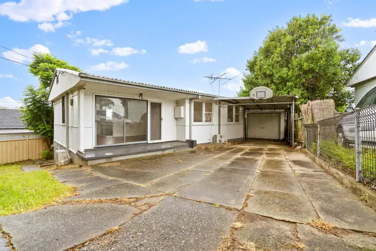 6 Ayrshire Street, Busby NSW 2168