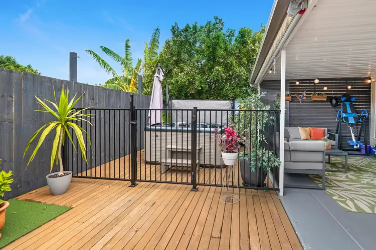 1/28 Armani Avenue, Pimpama QLD 4209