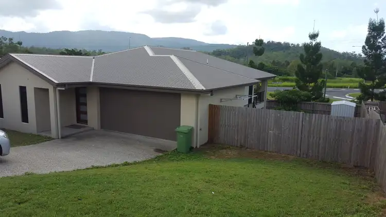 4 Bowline Lane, Cannonvale QLD 4802
