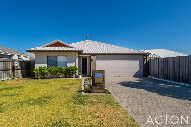 25 Skylark Loop, Erskine WA 6210