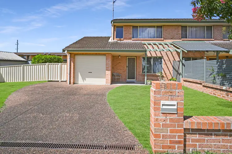 1/4 Emily Street, Marks Point NSW 2280