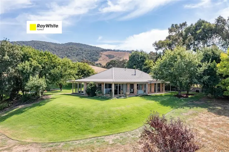 552 Blowering Road, Tumut NSW 2720