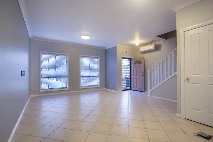 7 Pine Road