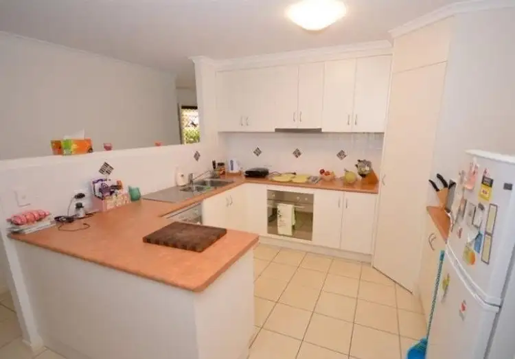 Fifth view of Homely unit listing, 1/10 Cauchi Court, Avoca QLD 4670