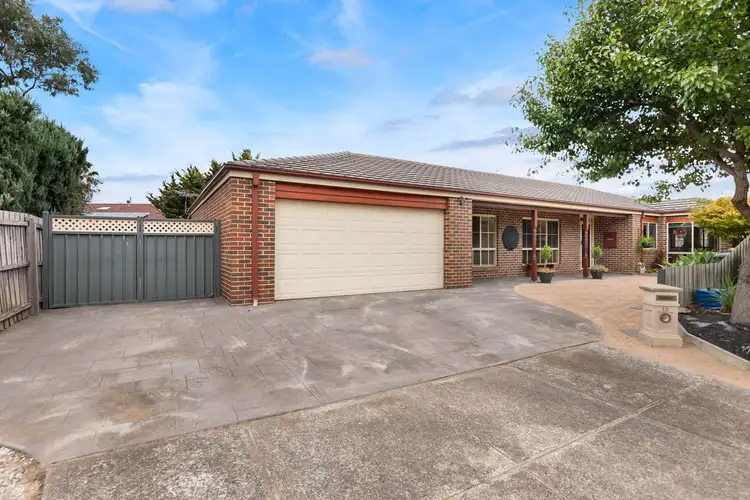 13 Cove Lane, Seaford VIC 3198