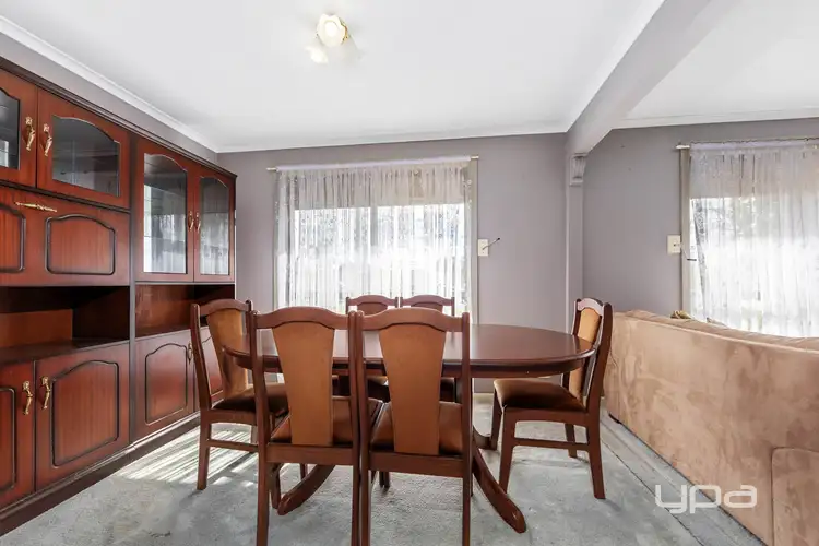Fifth view of Homely house listing, 2 Wyvern Walk, Kings Park VIC 3021