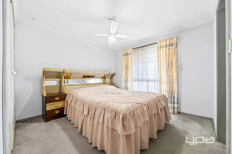 Sixth view of Homely house listing, 2 Wyvern Walk, Kings Park VIC 3021