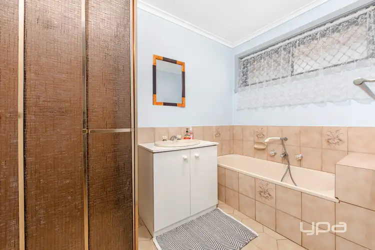 Seventh view of Homely house listing, 2 Wyvern Walk, Kings Park VIC 3021