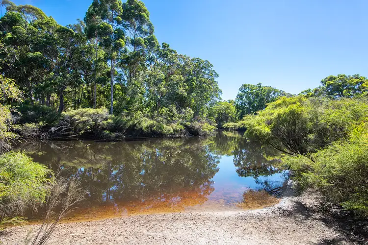 345 Arthur Road, Rosa Brook WA 6285
