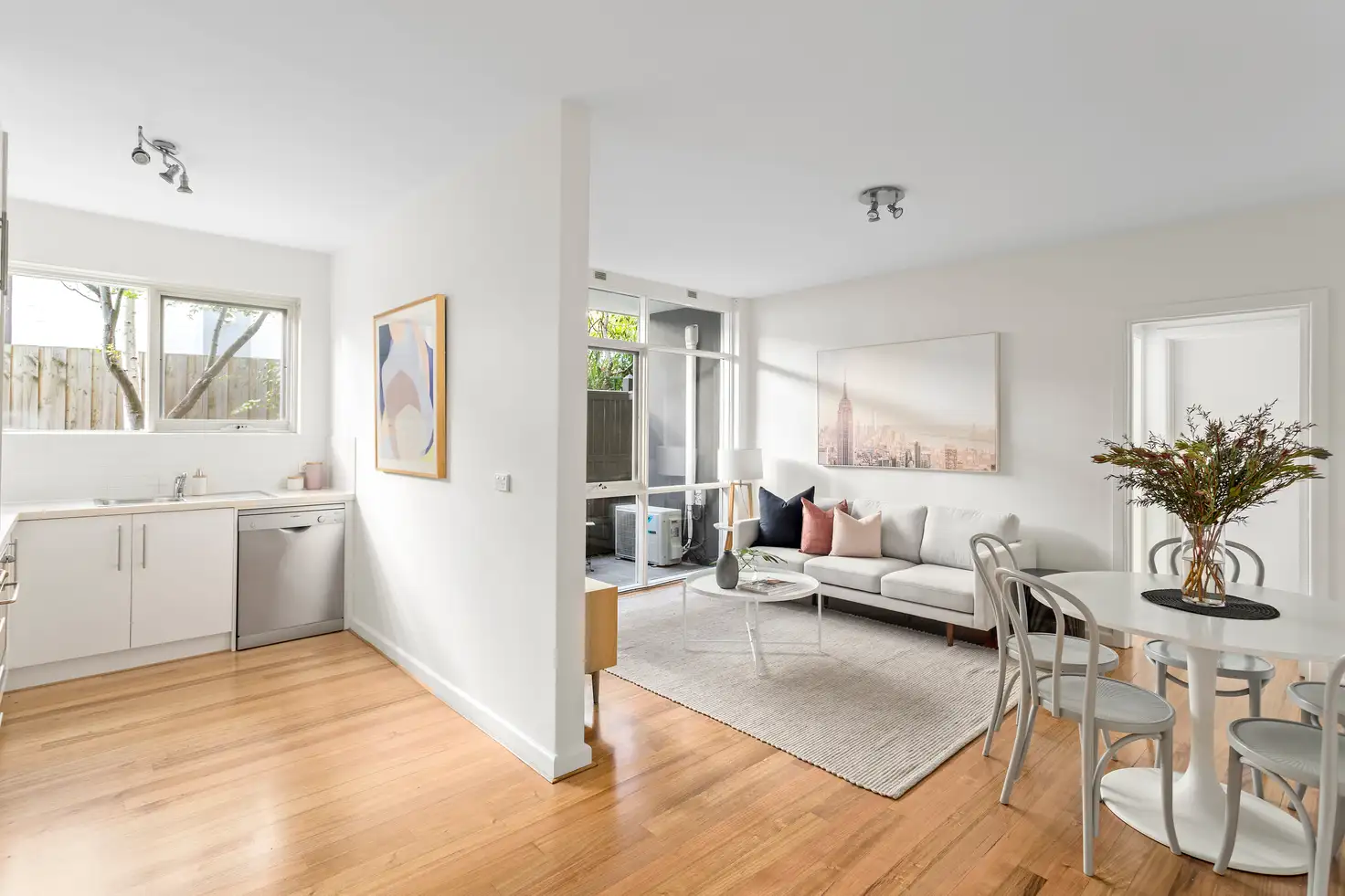 Main view of Homely apartment listing, 2/27 Grove Road, Hawthorn VIC 3122