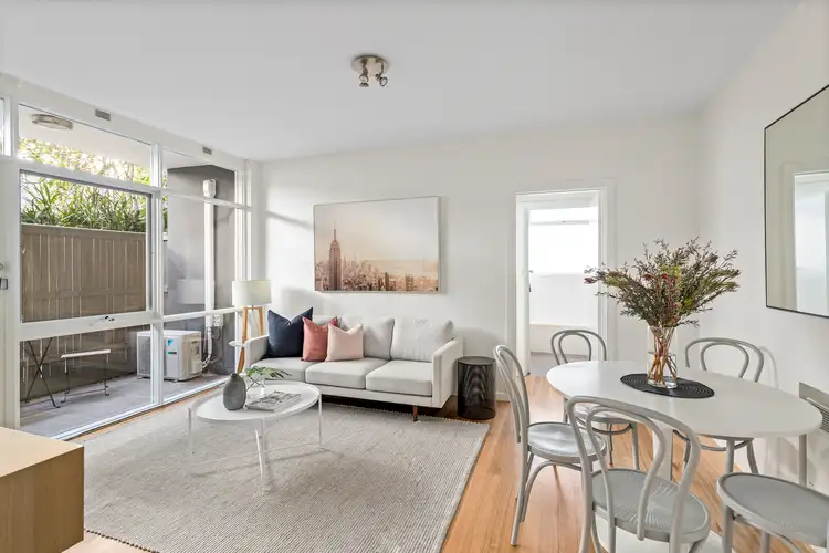 Third view of Homely apartment listing, 2/27 Grove Road, Hawthorn VIC 3122