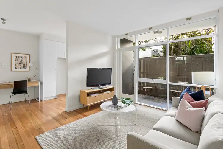 Fourth view of Homely apartment listing, 2/27 Grove Road, Hawthorn VIC 3122