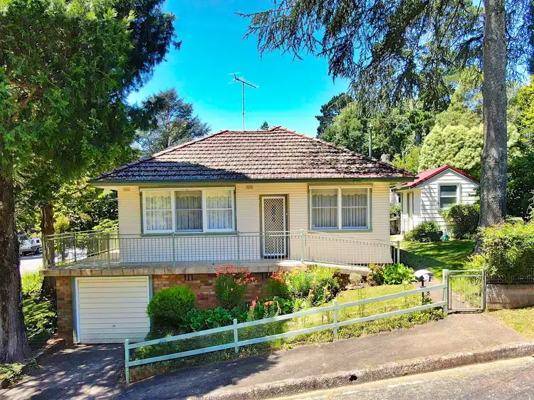 147 Govetts Leap Road, Blackheath NSW 2785