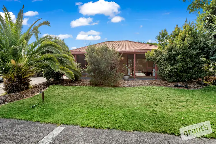 137 Avebury Drive, Berwick VIC 3806