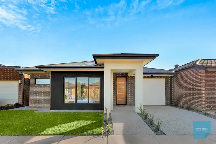35 Sadie Avenue, Thornhill Park VIC 3335