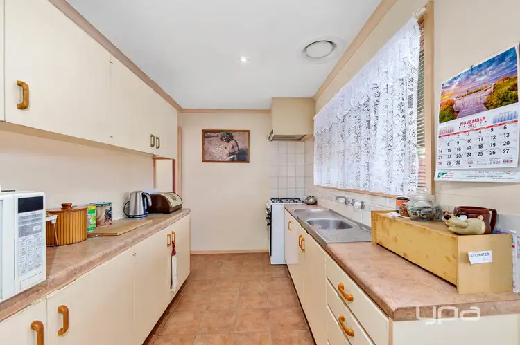 Fifth view of Homely house listing, 2 Yarram Court, Kings Park VIC 3021