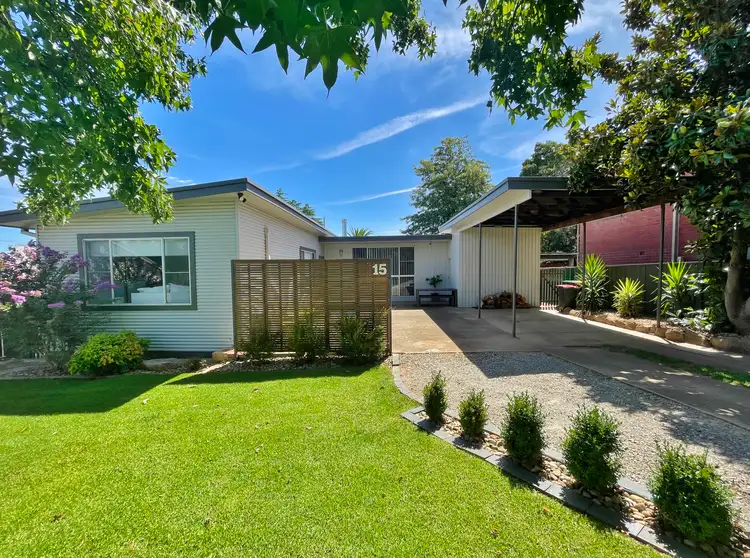 15 Russell Street, Young NSW 2594